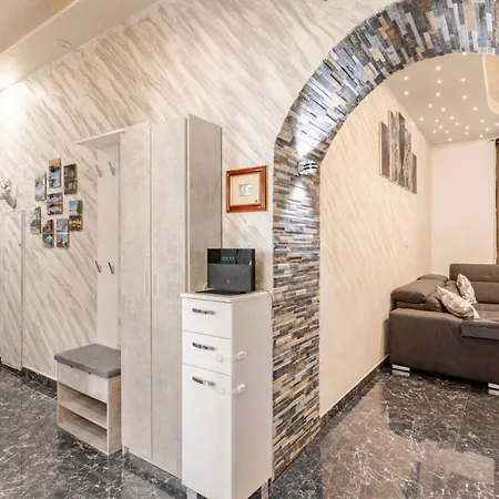 La Maison De Celine *